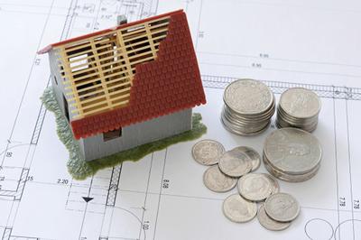 Bauherren können beim Hausbau von unerwarteten Kosten getroffen werden