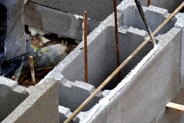 beton-schalsteine-bewehrung-01-630x420.jpg