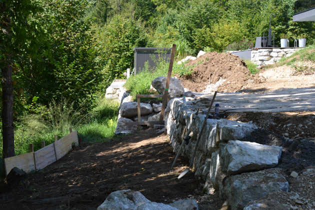 Bauarbeiten an Grenze zu Nachbargrundstück