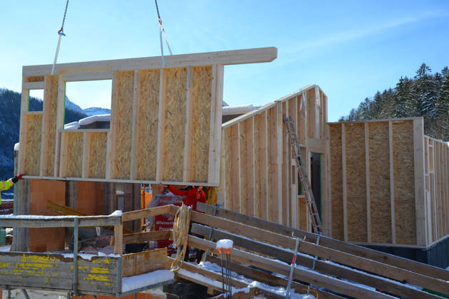 Montage Tragkonstruktion in Holzrahmenbauweise