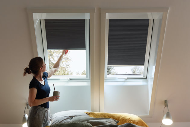 Verdunkelungsrollo für Dachfenster, Beispiel Roto
