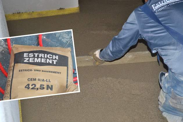 LG 19B Estriche Estrichleger beim Abziehen von Zemenmtestrich