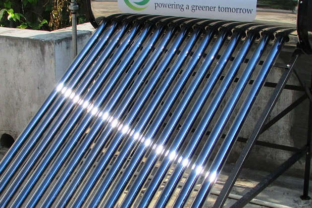 Solarthermie für Warmwasserbereitung auf Terrassendach