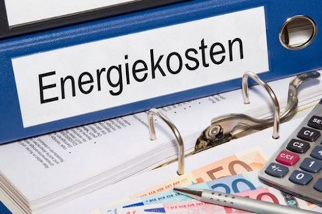 Büroordner mit Aufschrift Energiekosten